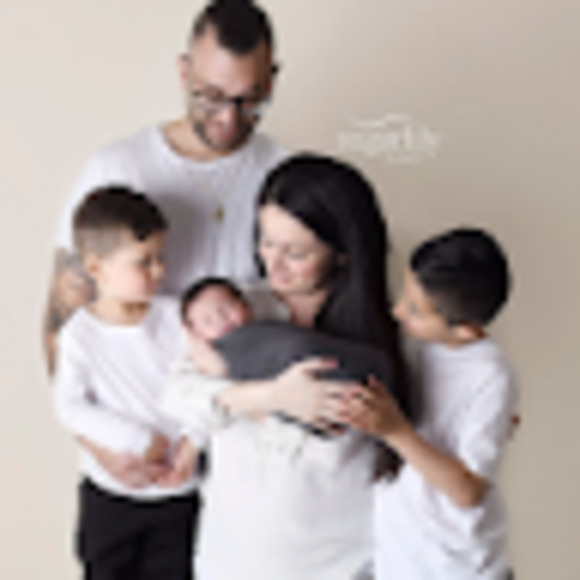 Meet your Posher, Sandra - Picture 1 of 1